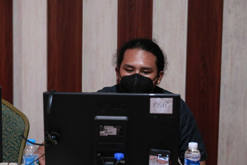 Property-Of-ILKOM-FISIP-UMJ-2167