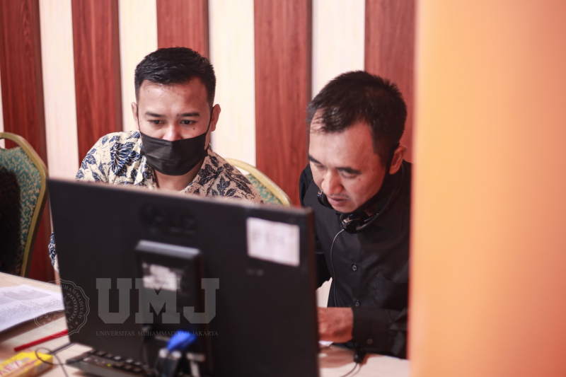 Property-Of-ILKOM-FISIP-UMJ-1964