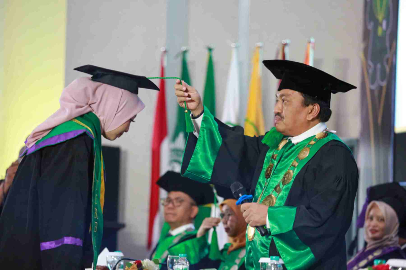 Wisuda-Mei-2025-Sesi-2_UMJ_6378