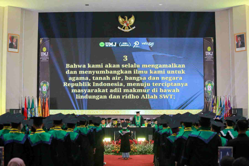 Wisuda-Mei-2025-Sesi-2_UMJ_6824