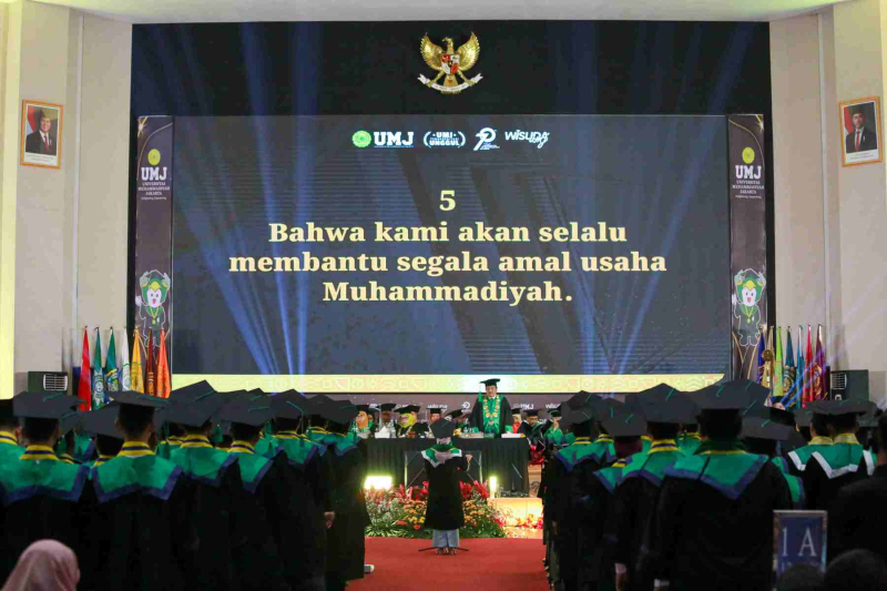Wisuda-Mei-2025-Sesi-2_UMJ_6827