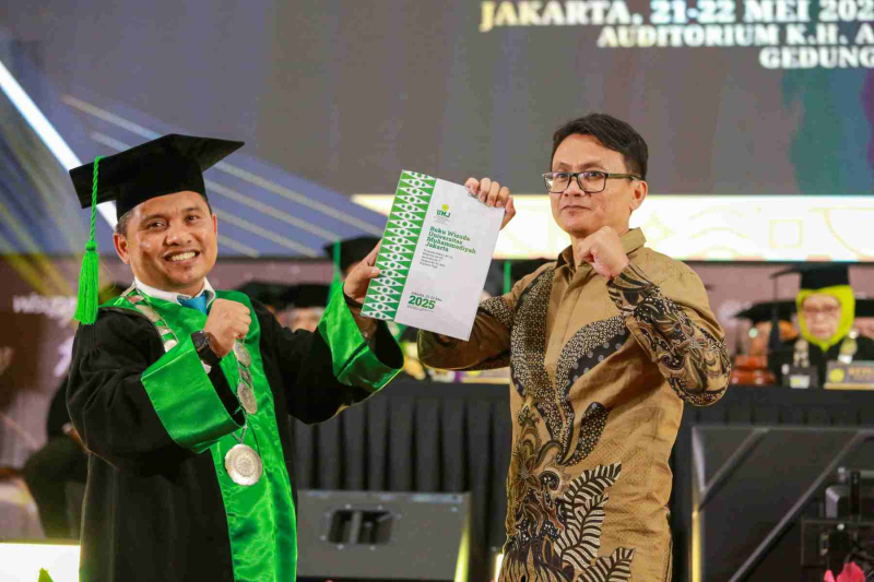 Wisuda-Mei-2025-Sesi-2_UMJ_6876