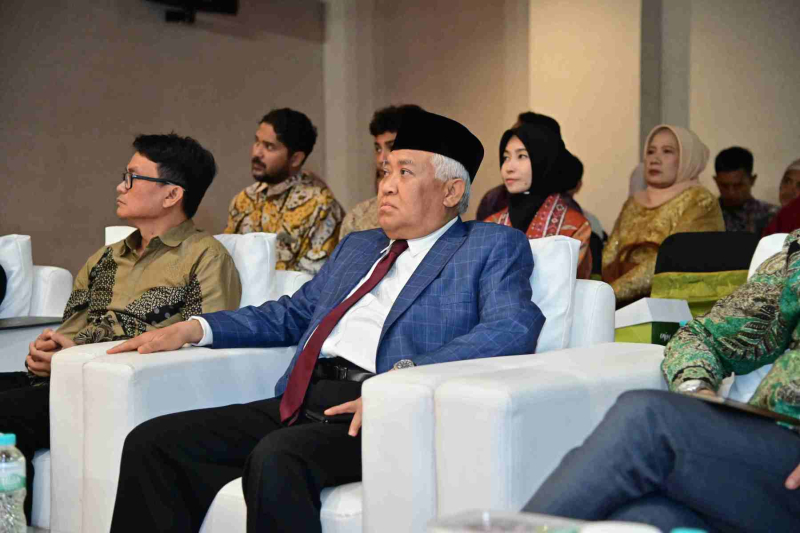 Wisuda-Mei-2025-Sesi-2_YAN_4596
