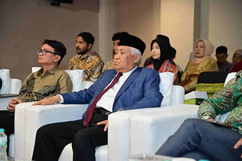 Wisuda-Mei-2025-Sesi-2_YAN_4597