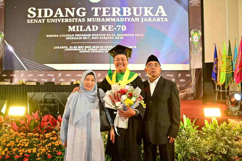 Wisuda-Mei-2025-Sesi-2_YAN_4862