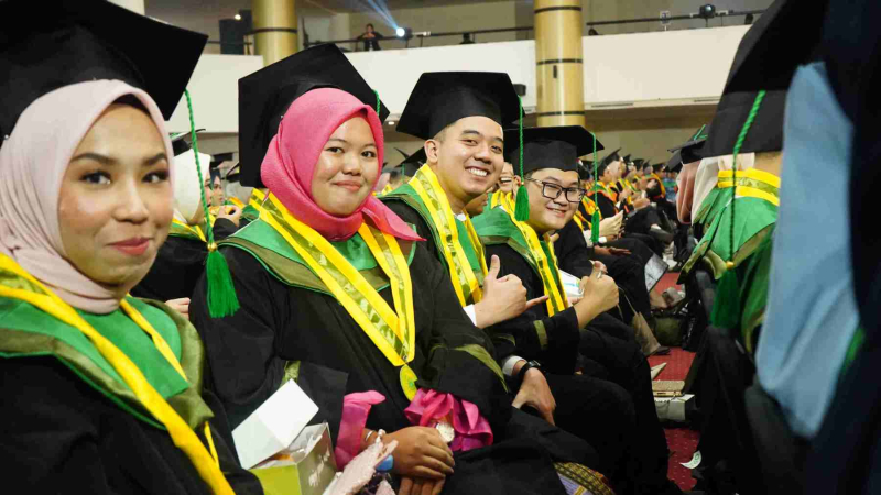 Wisuda-Mei-2025-Sesi-3_DSC06316