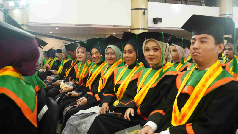 Wisuda-Mei-2025-Sesi-3_DSC06323