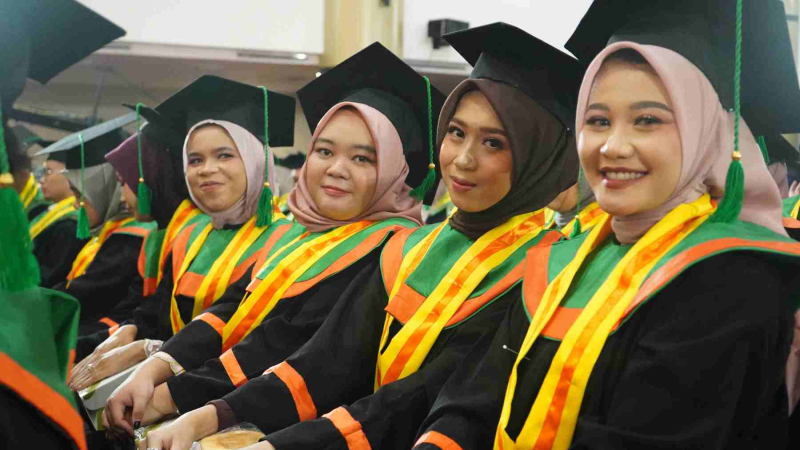Wisuda-Mei-2025-Sesi-3_DSC06325