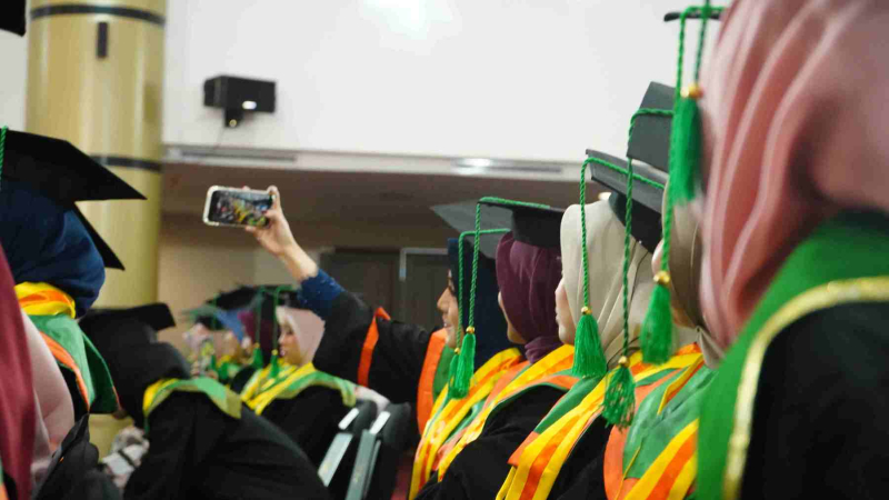 Wisuda-Mei-2025-Sesi-3_DSC06335