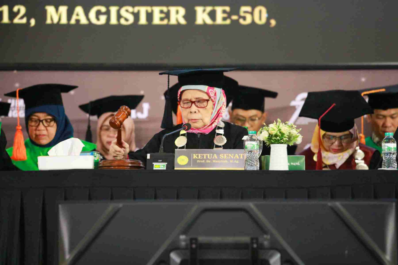 Wisuda-Mei-2025-Sesi-3_UMJ_6956