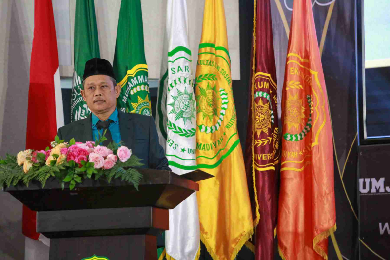 Wisuda-Mei-2025-Sesi-3_UMJ_6976