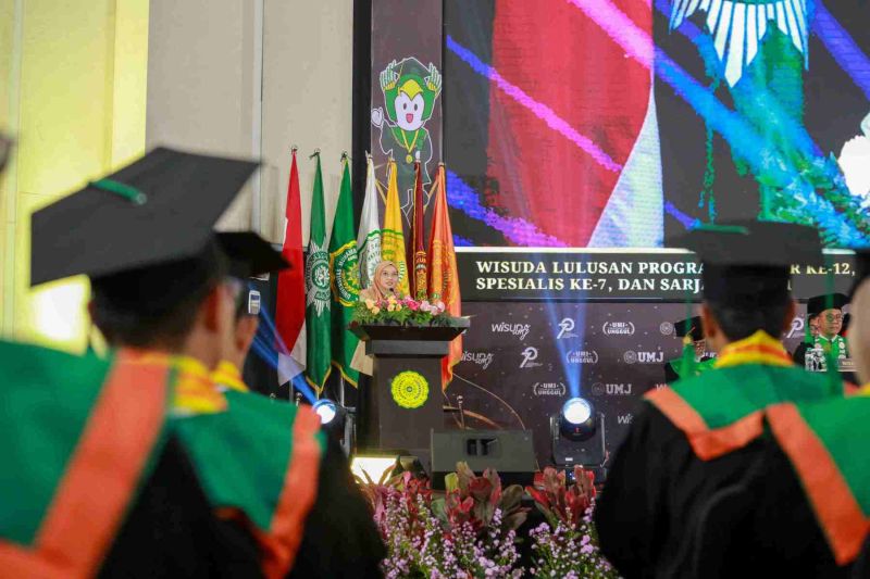 Wisuda-Mei-2025-Sesi-3_UMJ_7004