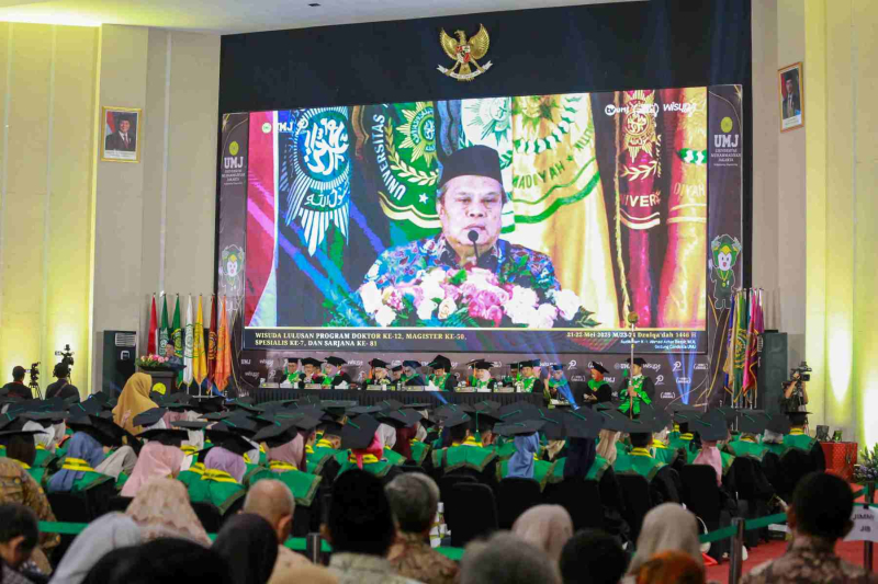 Wisuda-Mei-2025-Sesi-3_UMJ_7013