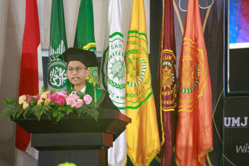 Wisuda-Mei-2025-Sesi-3_UMJ_7154