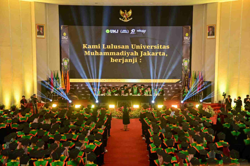 Wisuda-Mei-2025-Sesi-3_YAN_5143