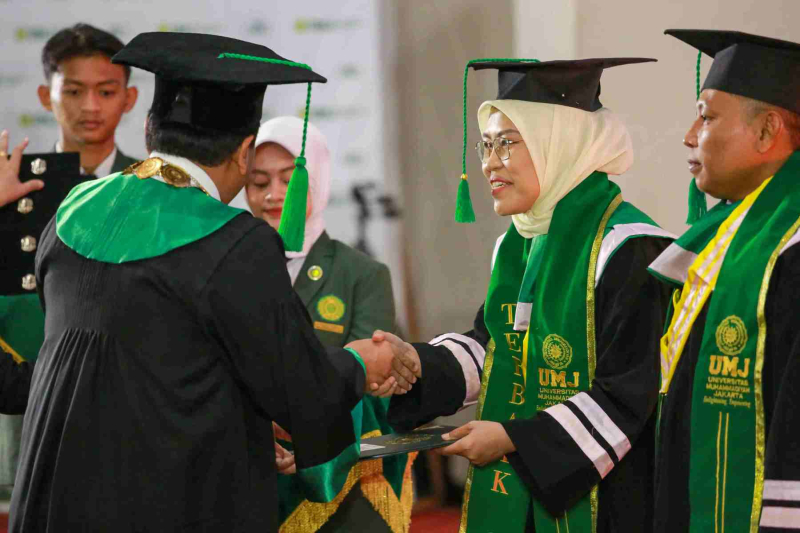 Wisuda-Mei-2025-Sesi-1_UMJ_6015