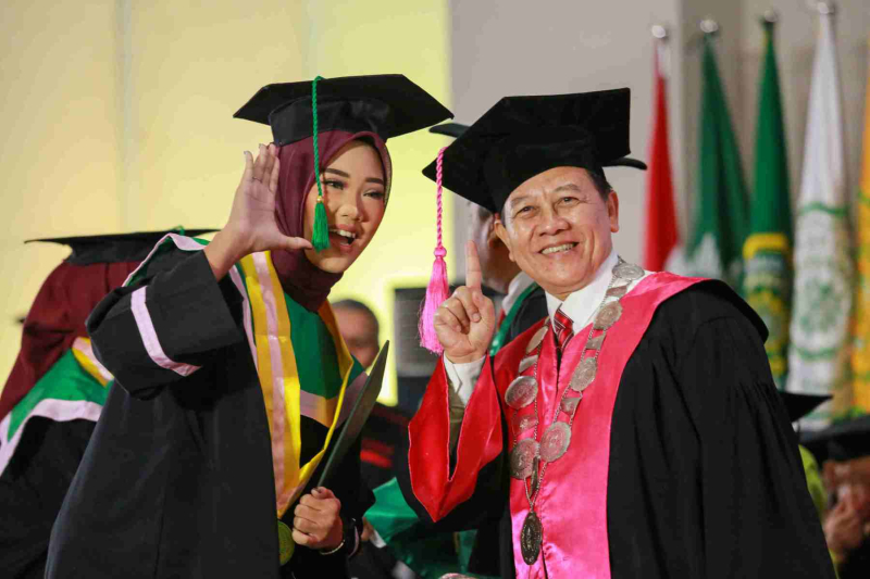 Wisuda-Mei-2025-Sesi-1_UMJ_6053
