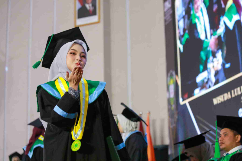 Wisuda-Mei-2025-Sesi-1_UMJ_6114