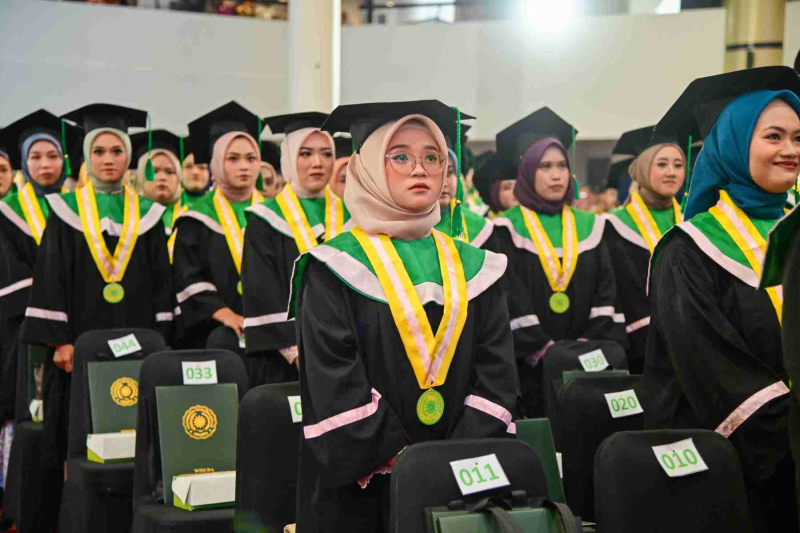 Wisuda-Mei-2025-Sesi-1_YAN_4057