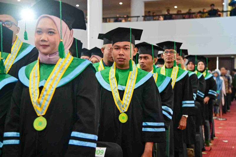 Wisuda-Mei-2025-Sesi-1_YAN_4059