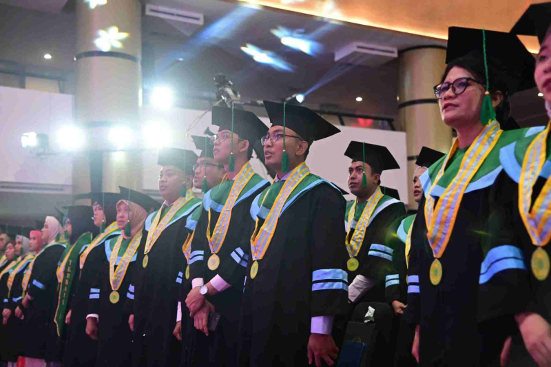 Wisuda-Mei-2025-Sesi-1_YAN_4067