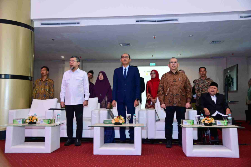 Wisuda-Mei-2025-Sesi-1_YAN_4071