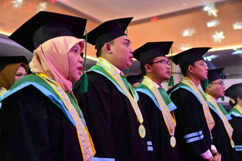 Wisuda-Mei-2025-Sesi-1_YAN_4076