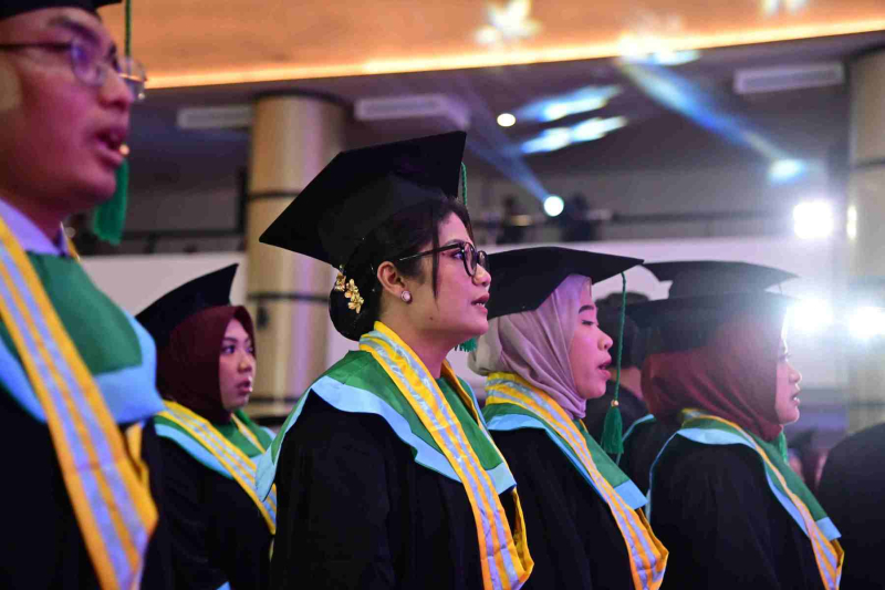 Wisuda-Mei-2025-Sesi-1_YAN_4078