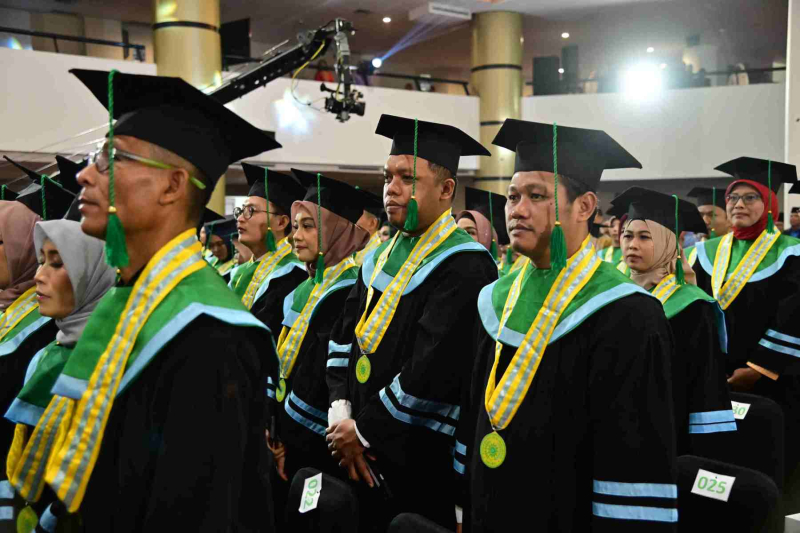 Wisuda-Mei-2025-Sesi-1_YAN_4102