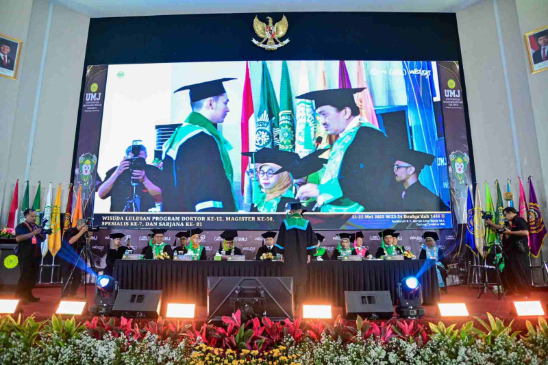 Wisuda-Mei-2025-Sesi-1_YAN_4231