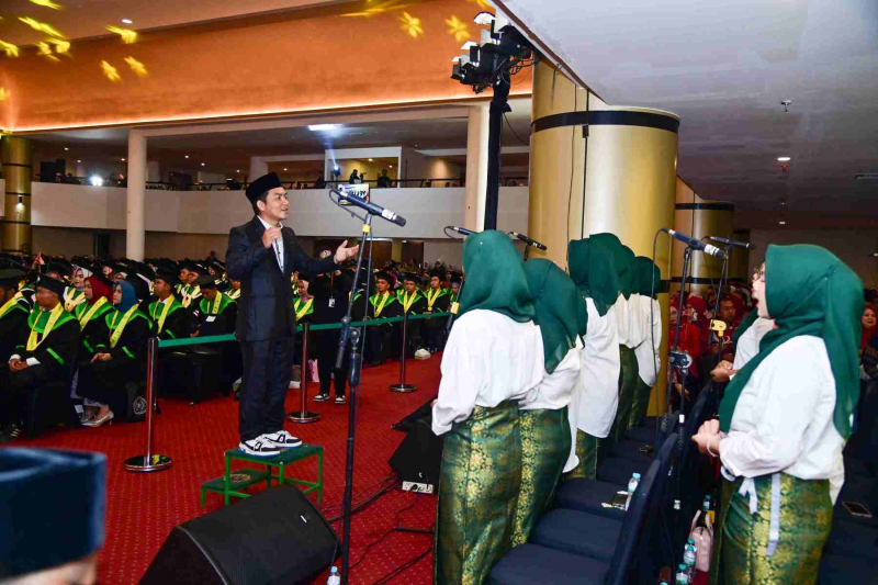 Wisuda-Mei-2025-Sesi-1_YAN_4269
