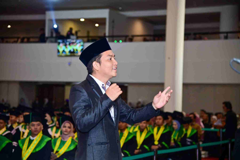 Wisuda-Mei-2025-Sesi-1_YAN_4270