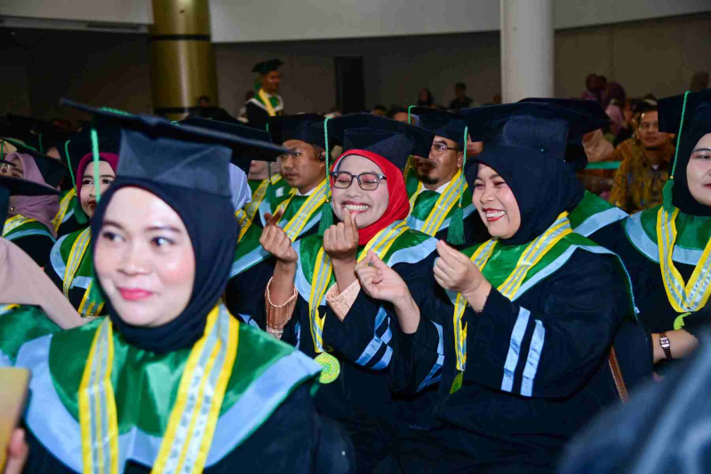 Wisuda-Mei-2025-Sesi-1_YAN_4315