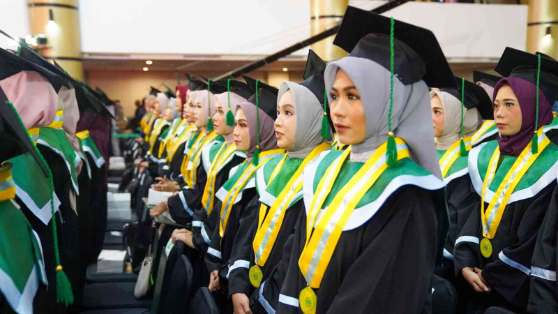 Wisuda-Oktober-2024-Sesi-1_DSC03853