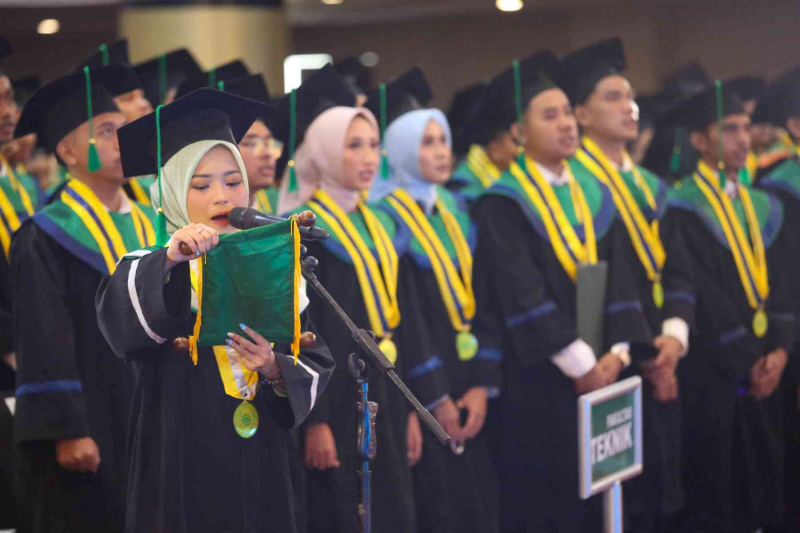 Wisuda-Oktober-2024-Sesi-2_UMJ_8232