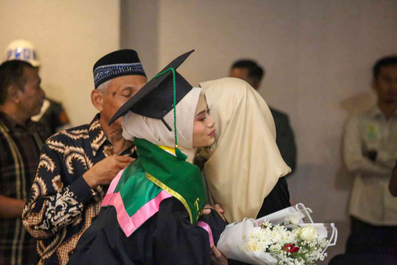 Wisuda-Oktober-2024-Sesi-3_UMJ_8942