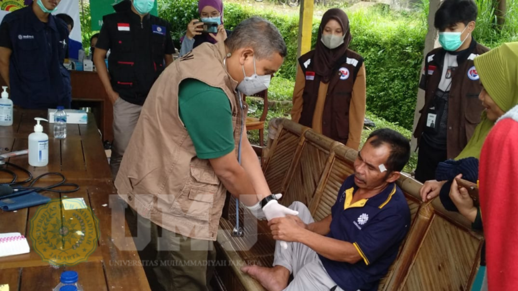 Tim Bantuan Medis FKK UMJ