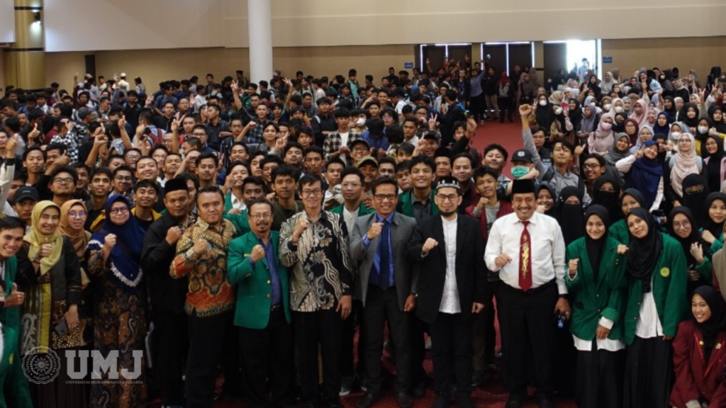 Foto Seusai peresmian peluncuran program tahfizh dan pendidikan mahasiswa Qur’ani dengan metode At-Taisir di Gedung Cendekia, Selasa (26/9/23).