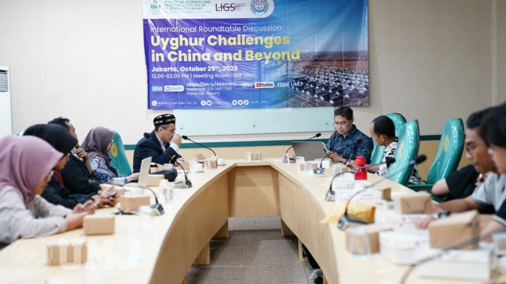 Forum Diskusi Internasional MIPOL FISIP UMJ Mengangkat Tema Uyghur Challenges in China and Beyond di Ruang Rapat FISIP UMJ., Rabu, (25/10/2023).