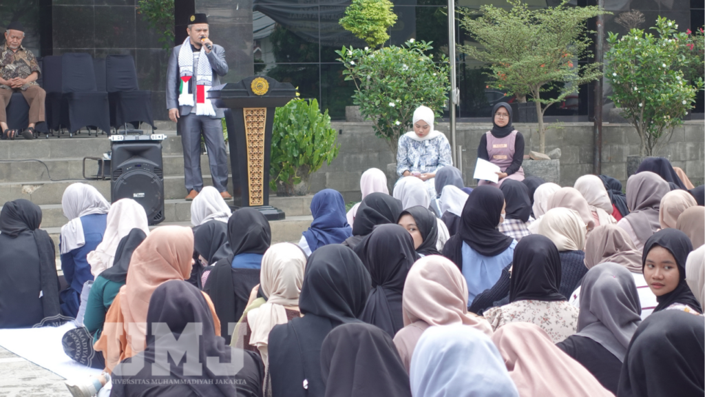 Mahasiswa FISIP UMJ Lakukan Doa dan Donasi Bersama Dukung Palestina