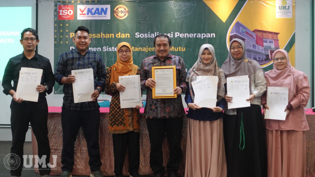 Rektor UMJ Sahkan Kebijakan Mutu ISO 9001:2015