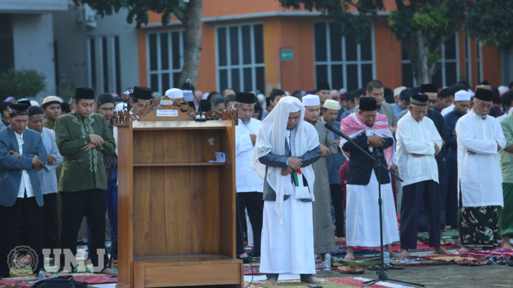 Salat Idul Fitri 1445 H di Plaza Universitas Muhammadiyah Jakarta (UMJ),Rabu (10/4/2024). (Foto:KSU/Alvin Lazuardy)