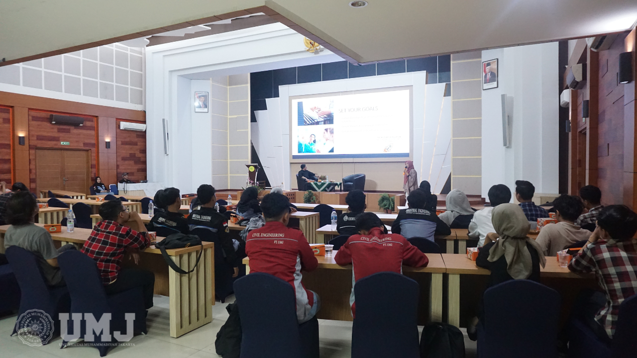 Peserta saat menyimak Seminar Kewirausahaan HMTI BEM FT UMJ di Aula Djoenda FT UMJ, Rabu (29/5/2024) (Foto: Dok.Pribadi)