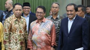 Timbalan Menteri Pendidikan Tinggi Malaysia Datuk Ts. Mustapha Sakmud