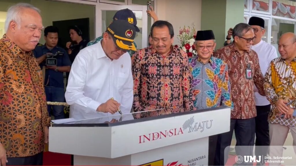 Menko PMK Resmikan Rusunawa UMJ