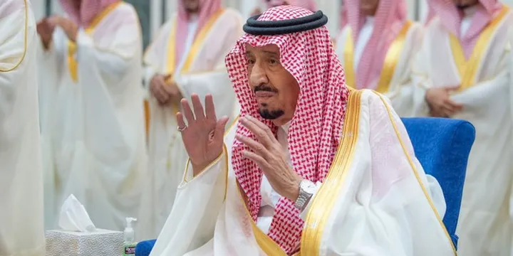 Raja Salman mengalami infeksi paru paru