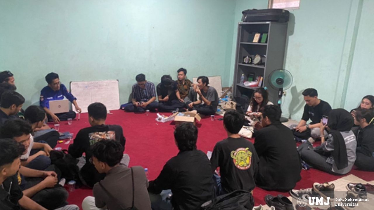 BEM FH UMJ Lakukan Kajian Kritisi Kebijakan Hukum di Indonesia