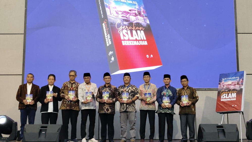 Prof. Haedar Nashir Luncurkan Buku Gerakan Islam Berkemajuan di Milad ke-112 Muhammadiyah
