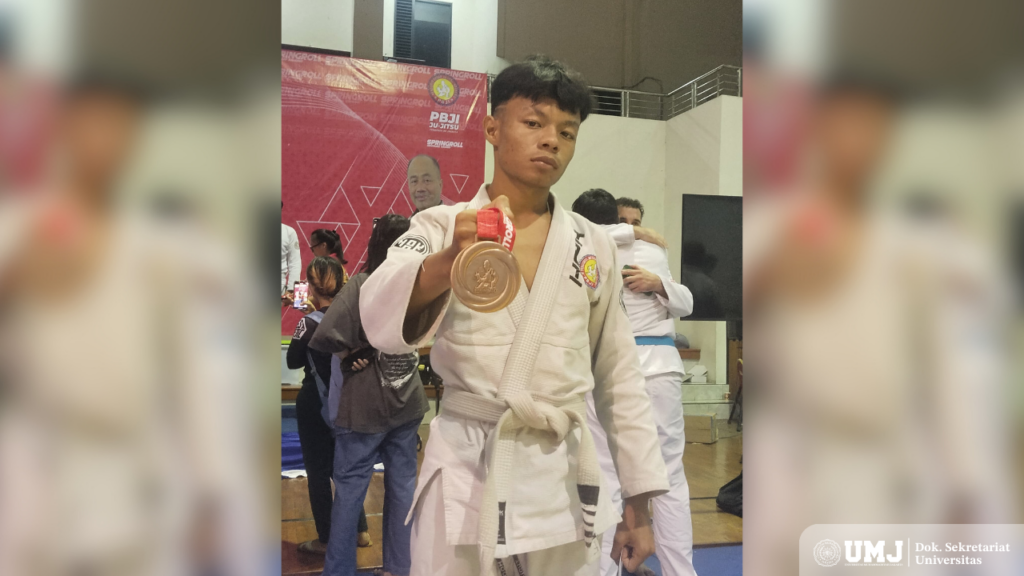 Rafi Syanover Zubir meraih medali perunggu pada ajang Jakarta Jiu-Jitsu Open 2025 di Gor Judo Kelapa Gading Jakarta Utara, Minggu (23/02/25). (Foto: Dok. Pribadi)