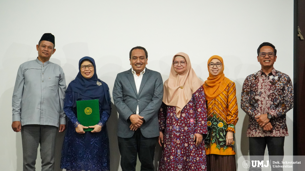 Rektor Lantik Dekan FIK UMJ Periode 2025 – 2028 